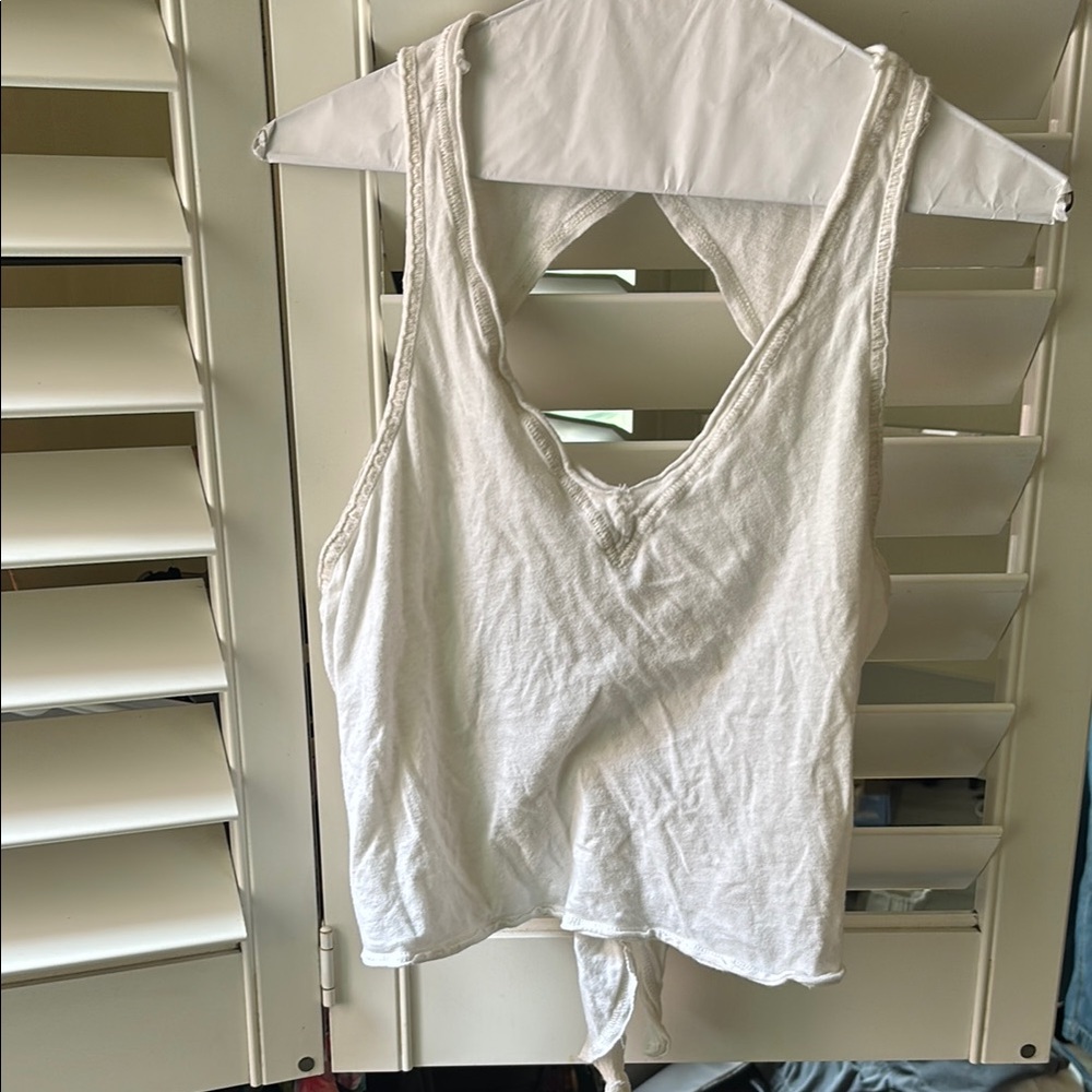 White Sleeveless Women's Top Open Back